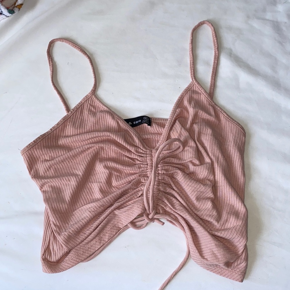 this is a cute small tank, fits small, idk y it XL